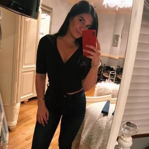 Meet your Posher, Taylor